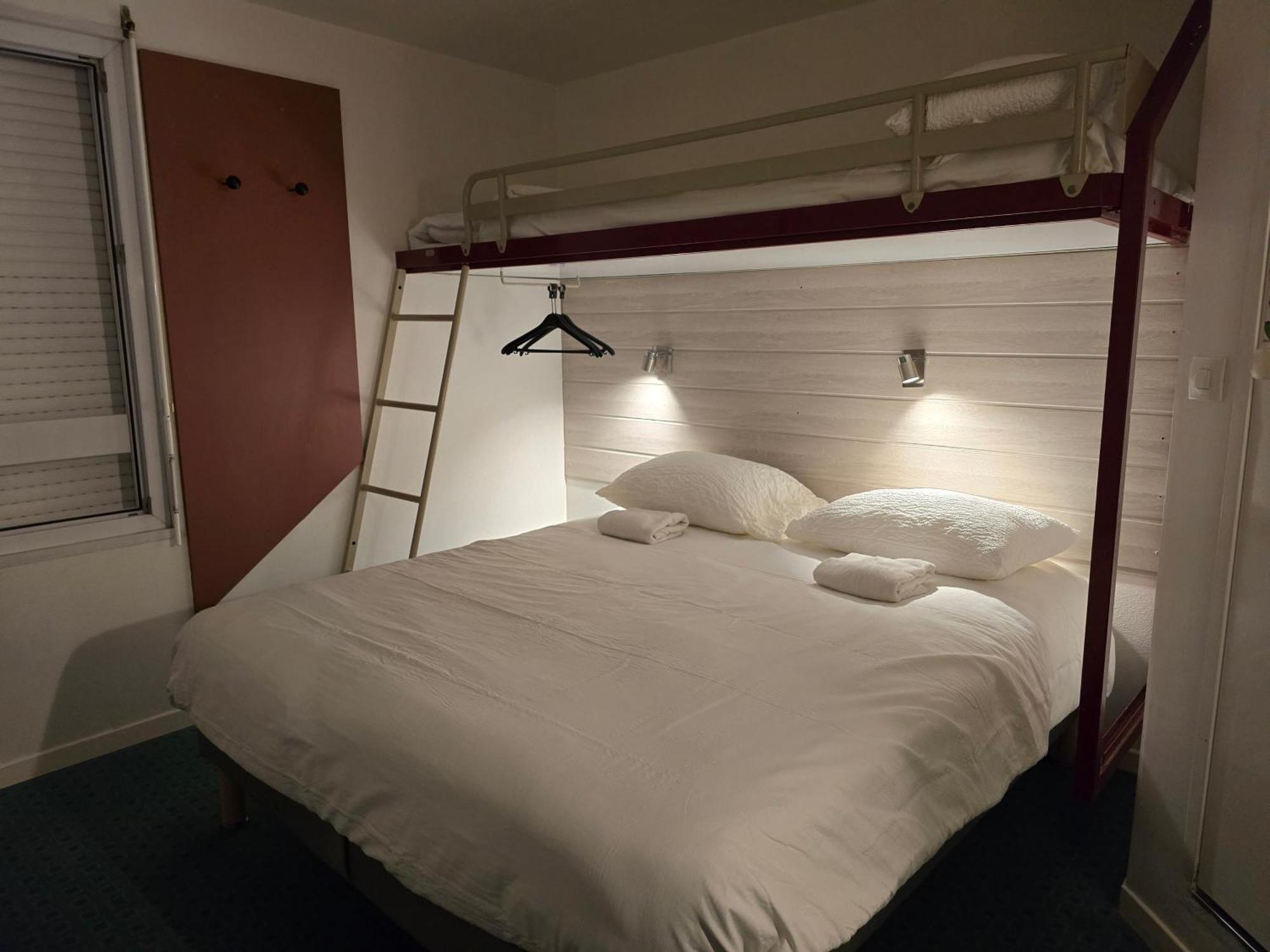 Brit Hotel Essentiel Poitiers Gare Du Futuroscope Jaunay-Clan Luaran gambar